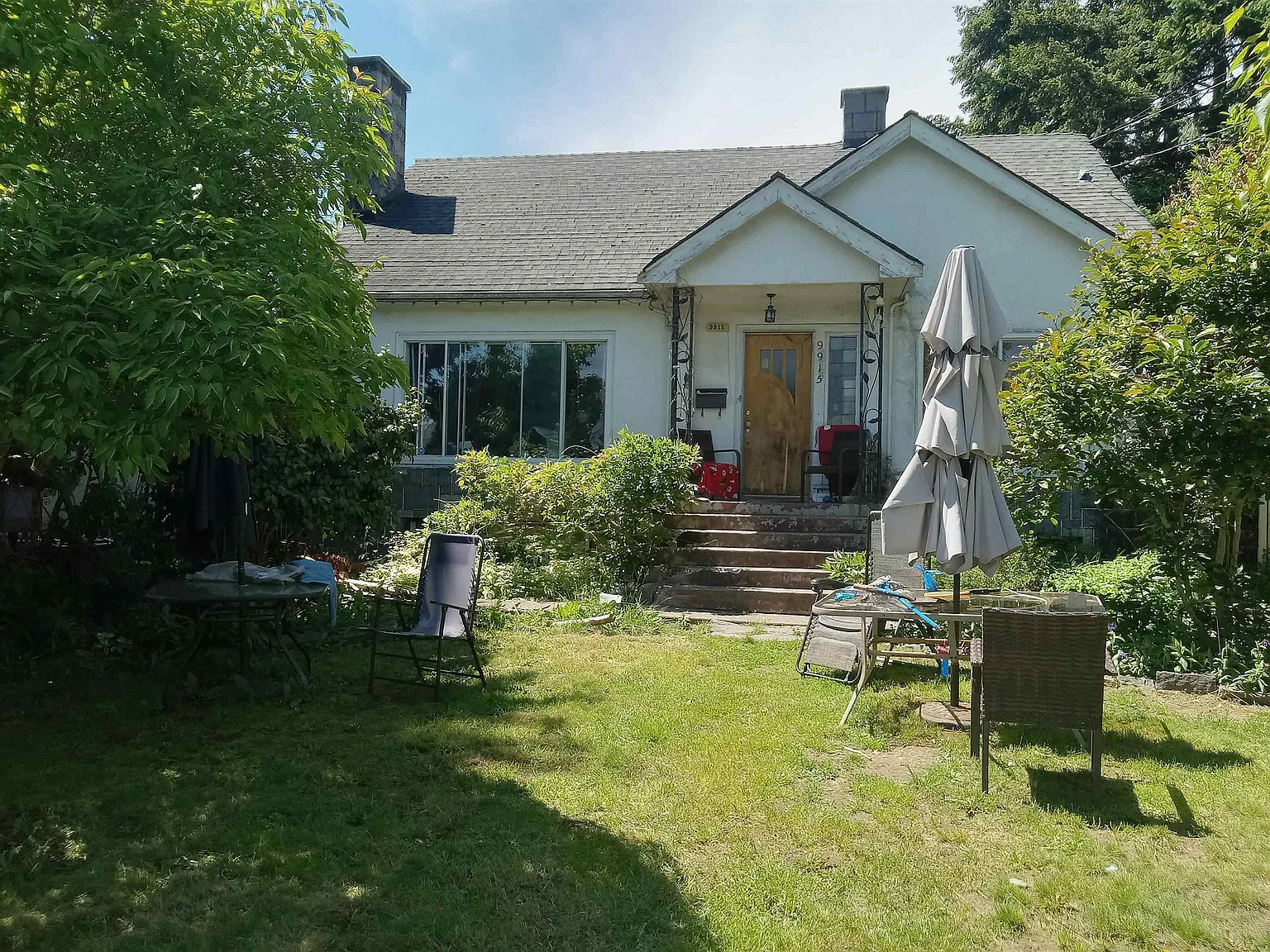 9915 132nd St photo 1