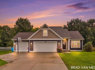 1708 Signal Point Cir, Allegan, MI 49010
