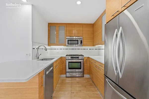 Rented by Sotheby's International Realty | media 3