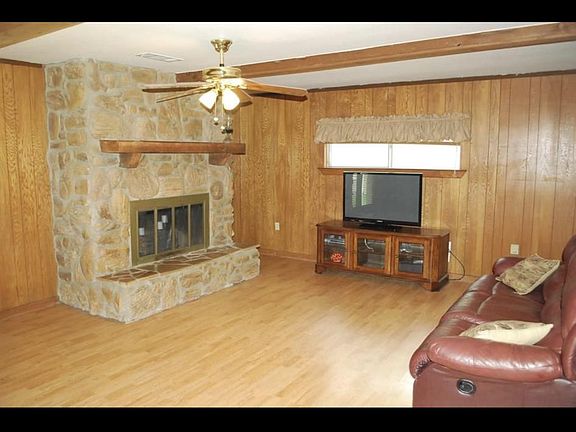 5th image of 1201 Trellis Dr