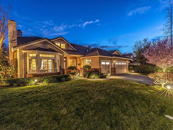 3rd image of 501 Garrigan Ct