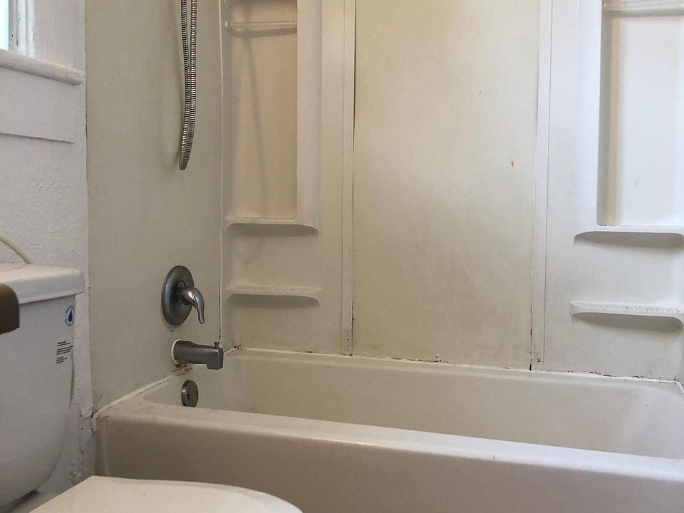 1st image of 213 S Cedar Ave APT 2