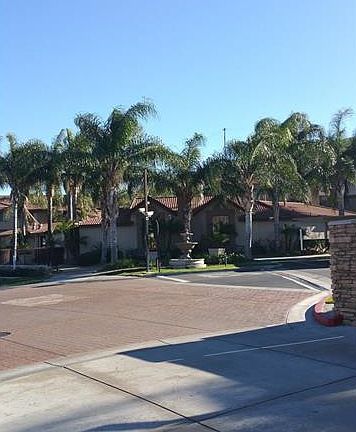 3rd image of 1265 Kendall Dr APT 422