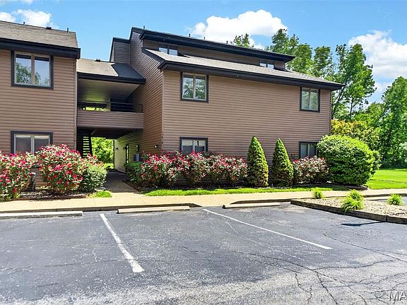 2nd image of 13818 Amiot Dr APT A