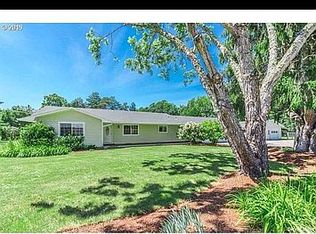 39215 Shilling Dr, Scio, OR 97374