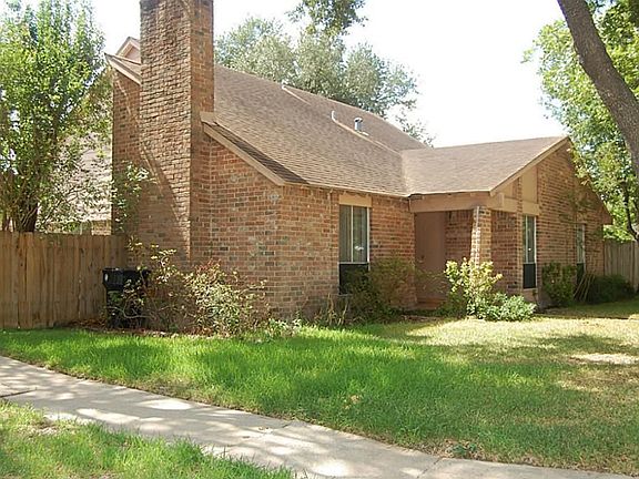 3rd image of 12158 Huntington Park Dr