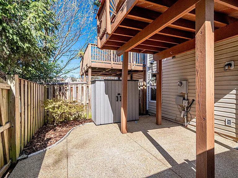 6412 Warren Point Ct — Photo 28