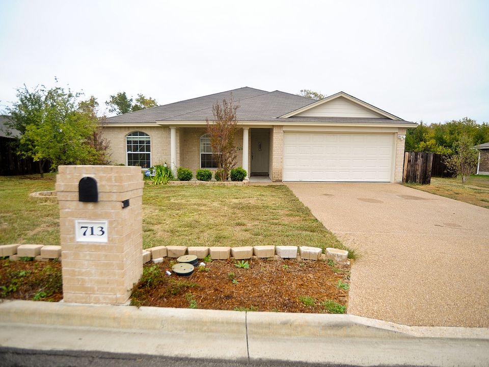 1st image of 713 Pebble Creek Dr