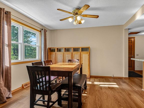 4th image of 815 Woodside Dr