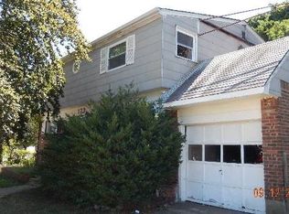 173 Floral Ave, Plainview, NY 11803