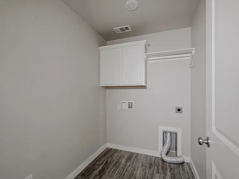 6822 Lonesome Dove Ln — Photo 25