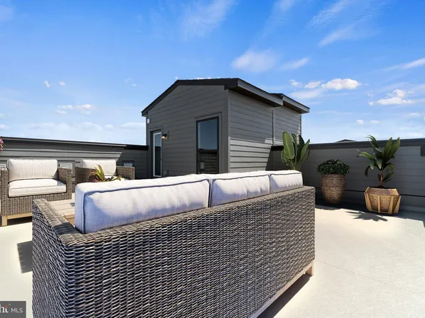 20284 Newfoundland Sq, Ashburn, VA 20147