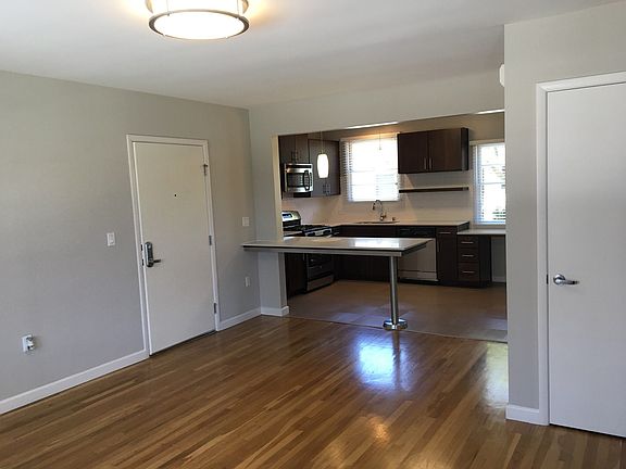 5th image of 1733 Penmar Ave