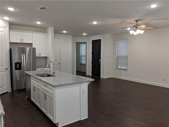 3rd image of 4572 Titus Cir
