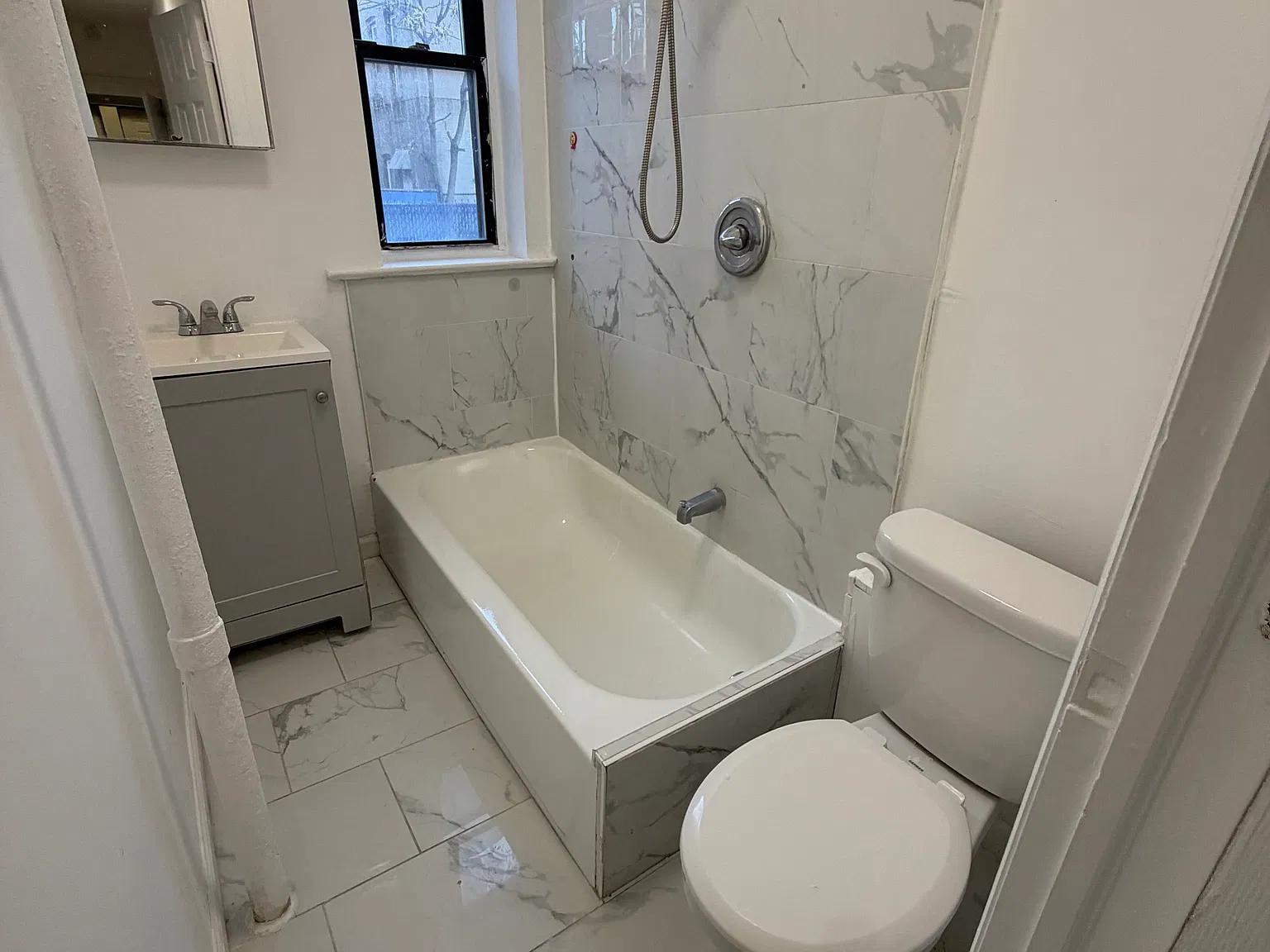1 bed, 600 sqft, $1,900 — Photo 4
