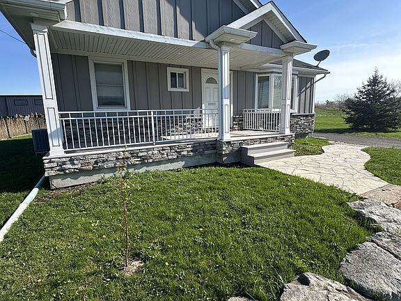 3rd image of 1098 Beaverdams Rd