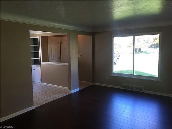 3rd image of 22935 Westwood Ave