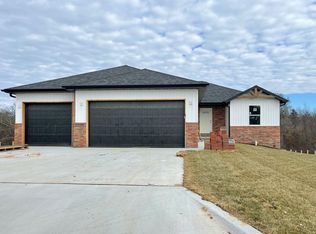 620 S Southgate St, Nixa, MO 65714