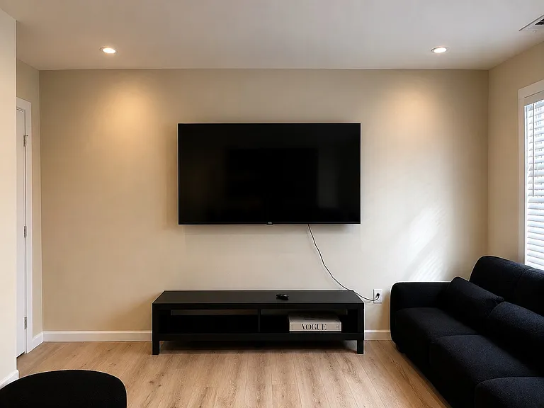 427 Holly St NW #1 — Photo 9