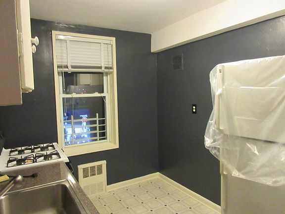 4th image of 7510 Yellowstone Blvd APT 4D