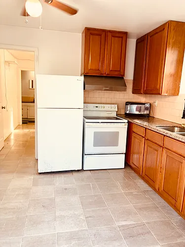 6301 Scribner Rd #5 Photo 1