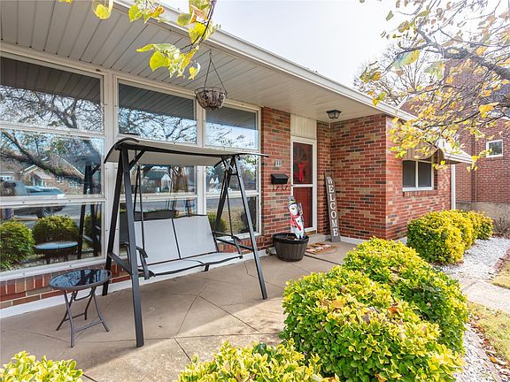 3rd image of 600 Boenecke Ct