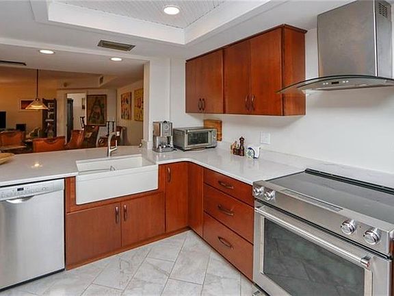 5th image of 2611 Bayshore Blvd APT 1803