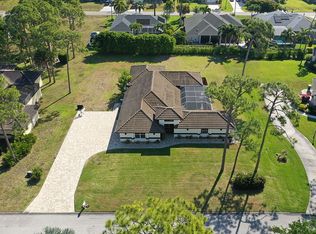 1930 Piccadilly Cir, Coral, FL 33991