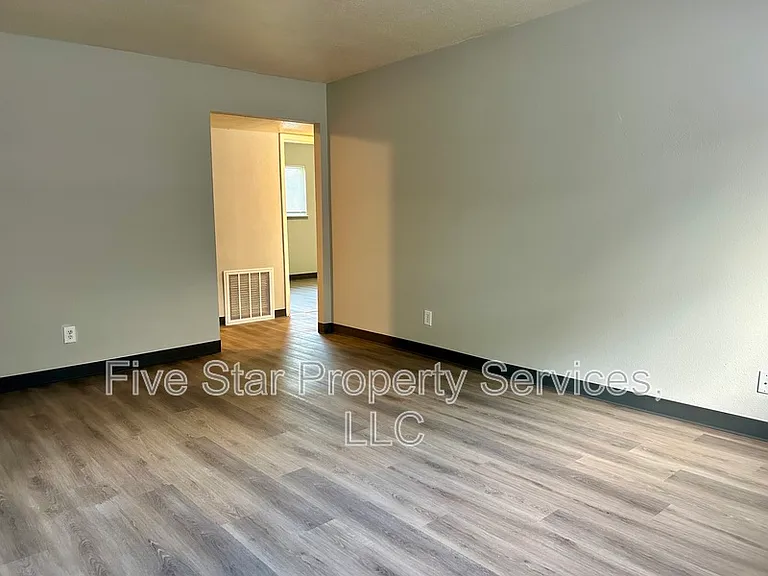 3241 S Douglas Ave #A1 — Photo 2