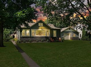 2508 Orchard Beach Rd, MCHENRY, IL 60050