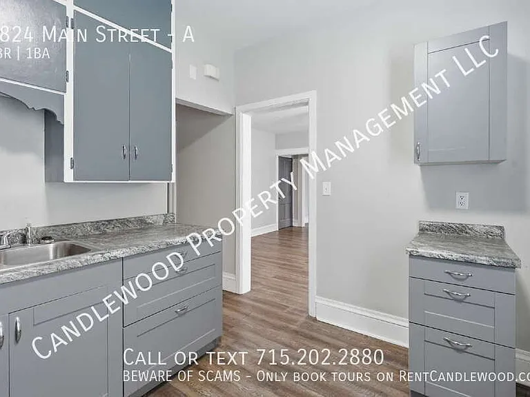 1824 Main St #A — Photo 15