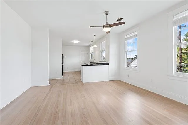 2036 Robert St — Photo 5