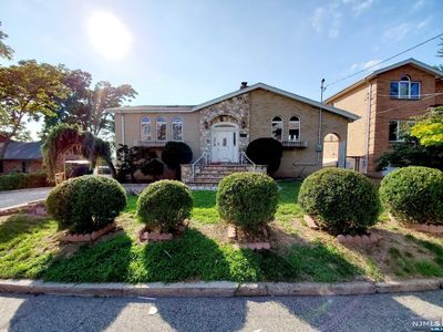 333 9th St, Palisades Park, NJ, 07650