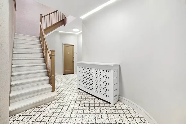 Rented by Tourma Realty LLC | media 32