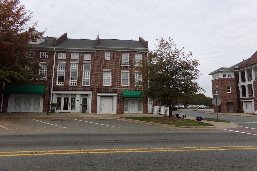 1st image of 21333 Catawba Ave