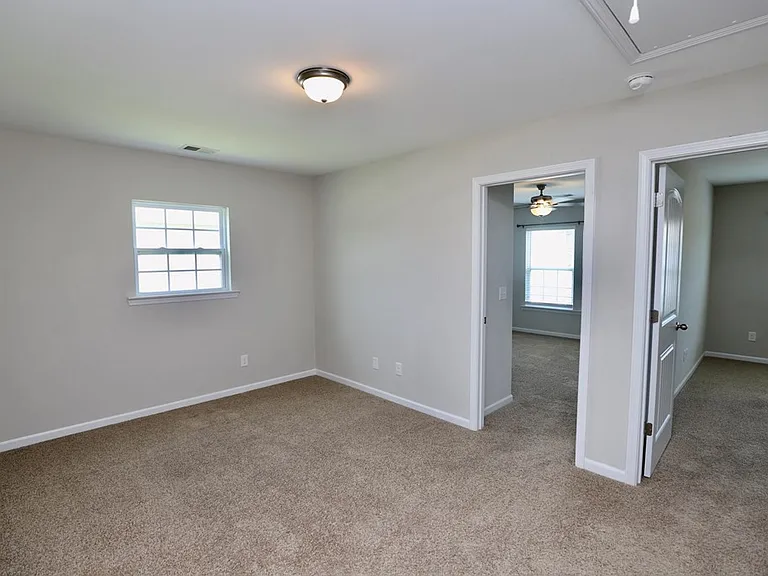 3680 Moseley Dr — Photo 57