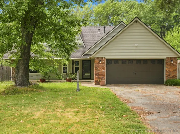 7504 S Dennis Blvd, Broken Arrow, OK 74014