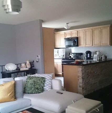 5th image of 2658 Brookdale Ln