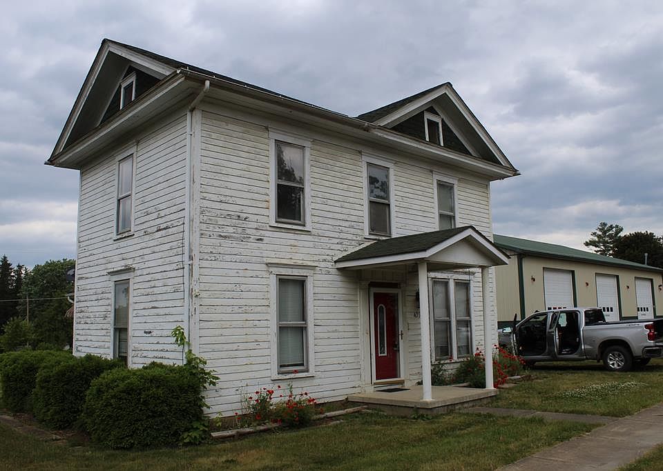 429 Main St, Callensburg, PA 16213 MLS 157973 Zillow