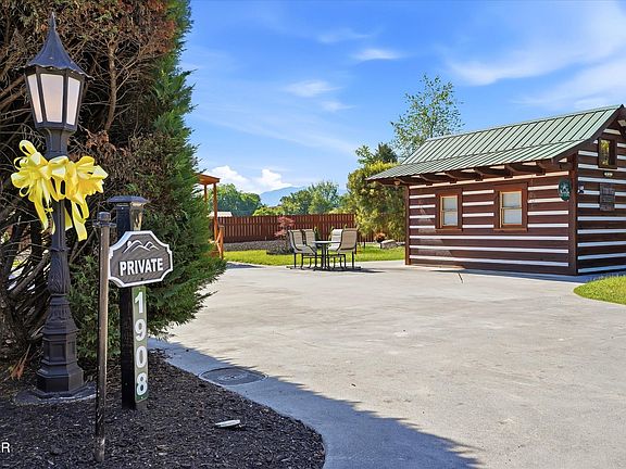 2nd image of 1908 Lizi Loop Way Lot 0
