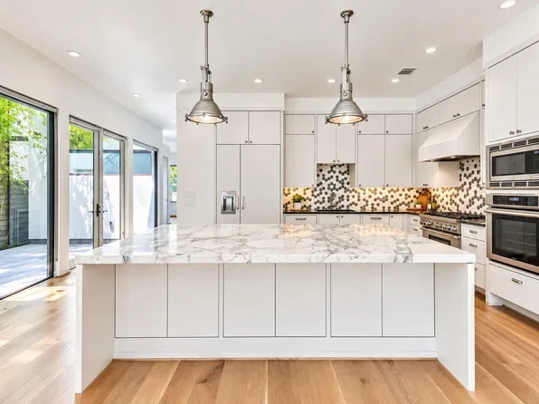 815 Alexander St, Houston, TX 77007
