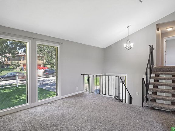 5th image of 2705 Ponderosa Dr