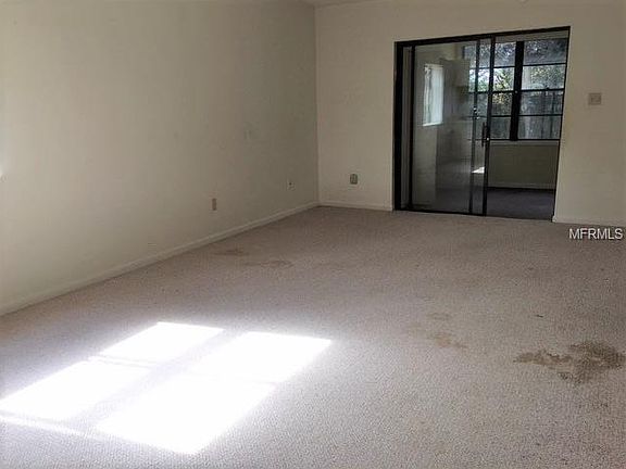 4th image of 960 Westridge Dr #13L