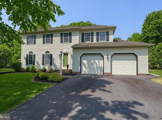 352 N Homestead Dr, Landisville, PA 17538