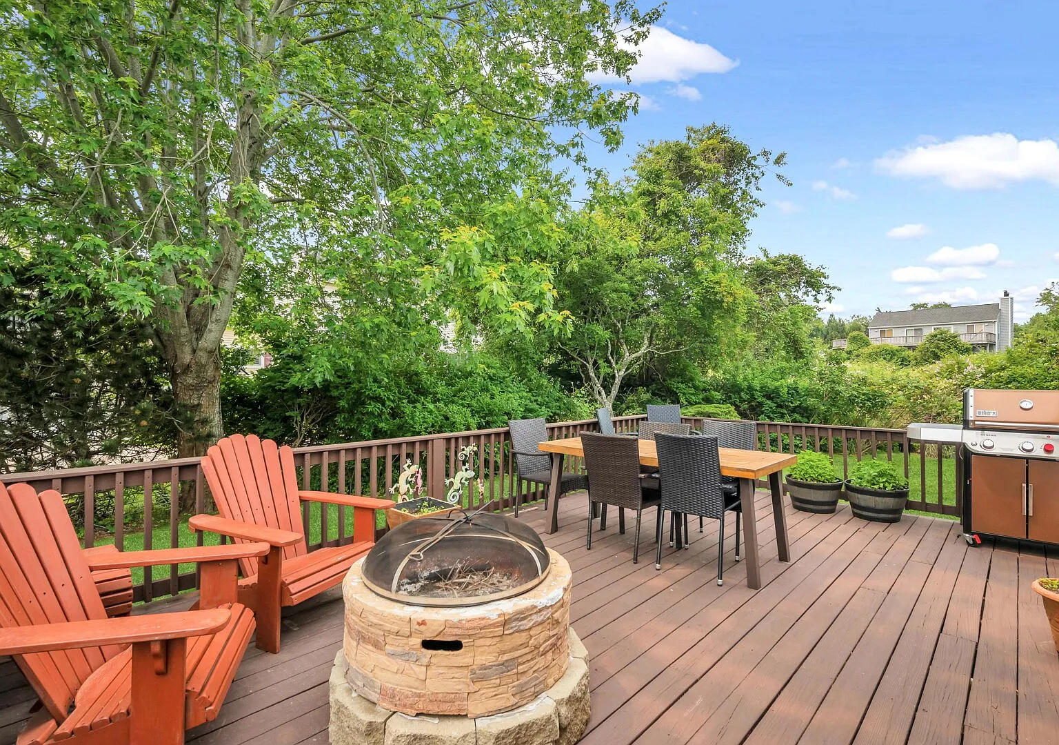 Renovated Kitchen, Fire pit, Close to Montauk Docks and Beaches — Photo 1