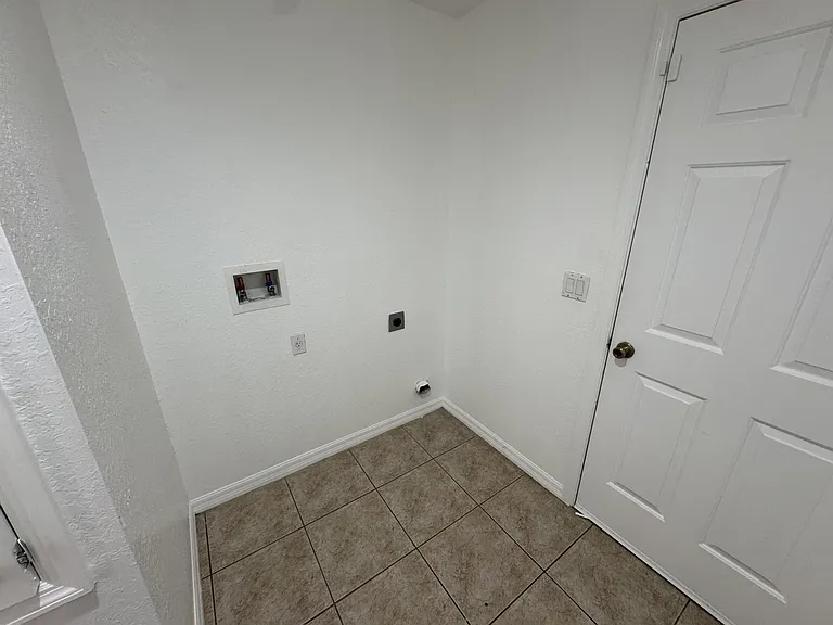 446 Caraway Dr — Photo 13
