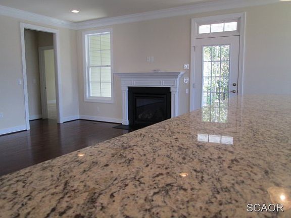 5th image of 21139 Laguna Dr