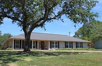 1st image of 1001 Goode Dr