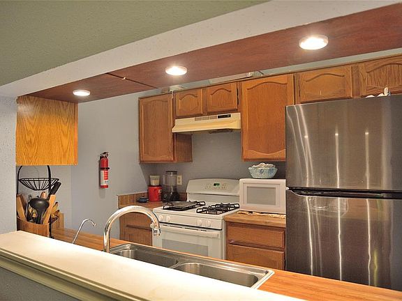 4th image of 11519 Eaglewood Dr