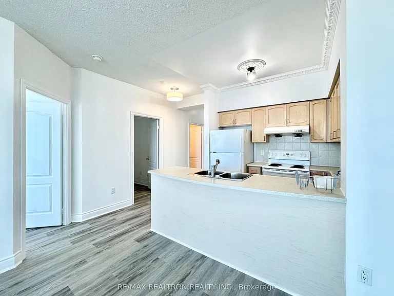 50 Brian Harrison Way #3504 — Photo 9